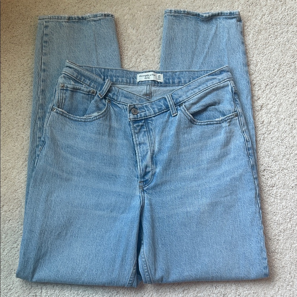 Abercrombie & Fitch “The Dad” High Rise Button-Fly Jeans (10 Long)